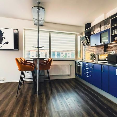 Center Pearl 2Br Wifi Easy-Check-In Διαμέρισμα Κλαϊπέντα Εξωτερικό φωτογραφία